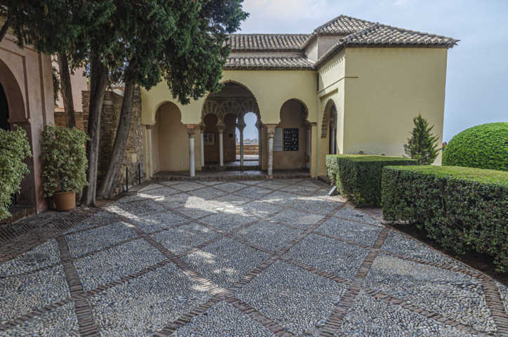 Málaga 117 - Alcazaba - palacio Nazari.jpg